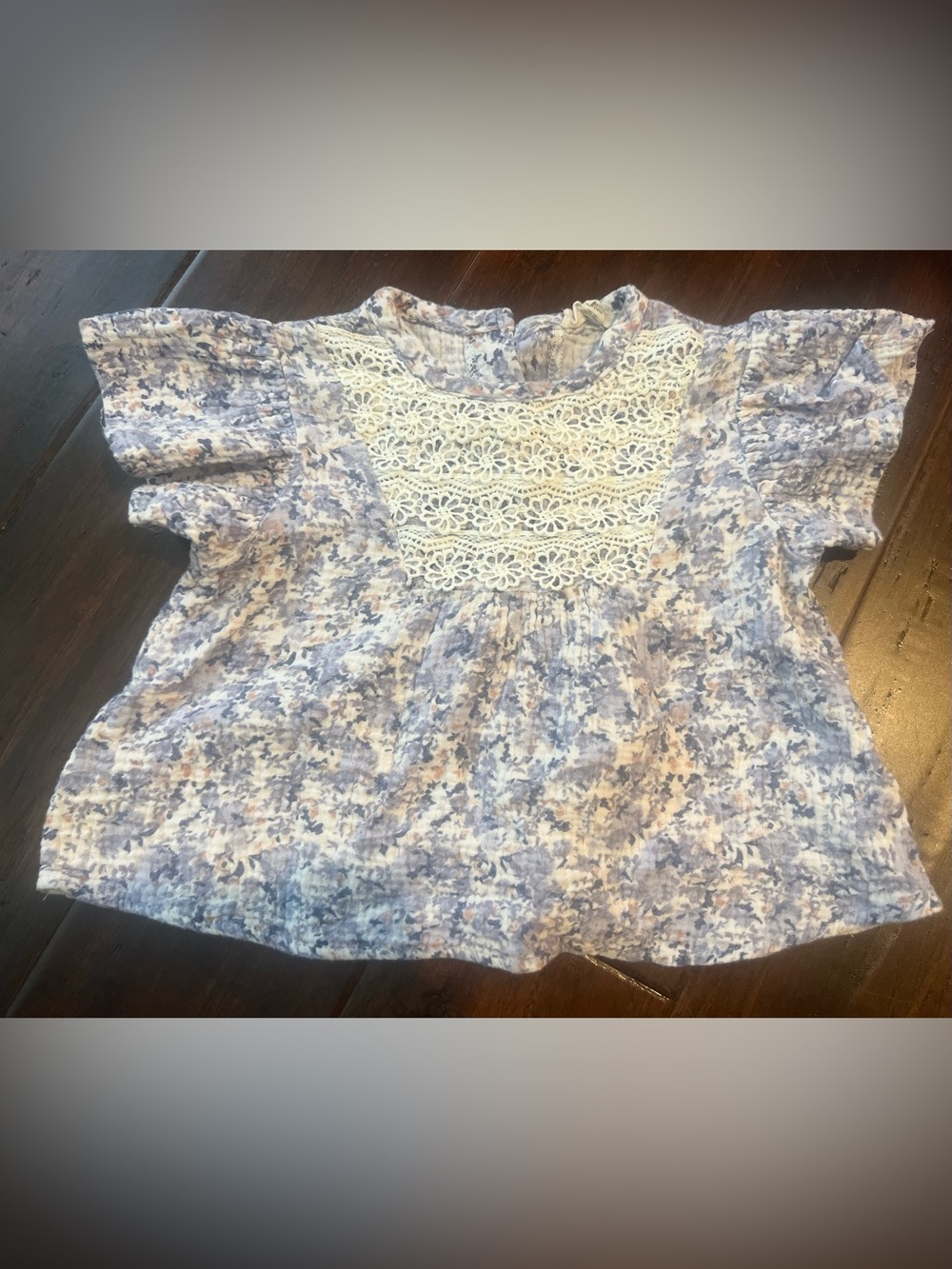 Jessica Simpson Blue and Cream Lace-Yoke Floral Blouse
